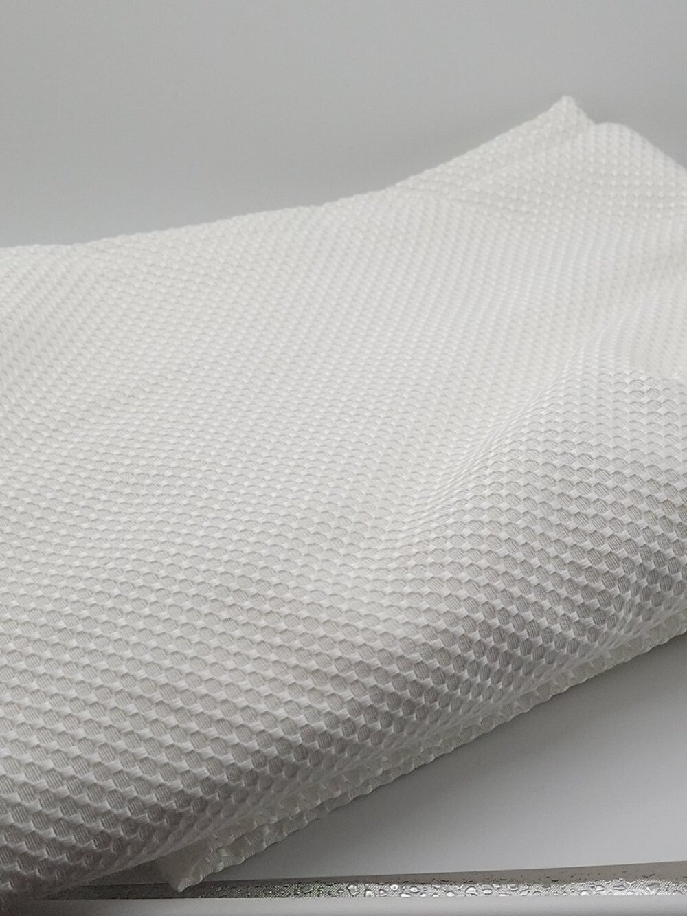 Waterford Wh. Waffle Weave TableCloth, Cotton/Polyester Rectangular 166"L X 66"W